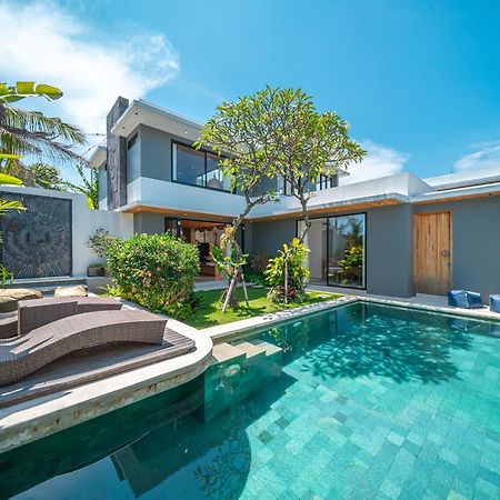 Villa Arunika - Stylish Tropical 2Br Villa Close To Nyanyi Beach! Selemadeg المظهر الخارجي الصورة